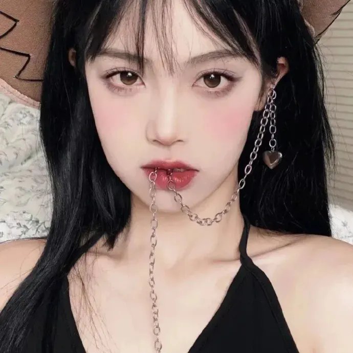 阿罗有枝彩色笔